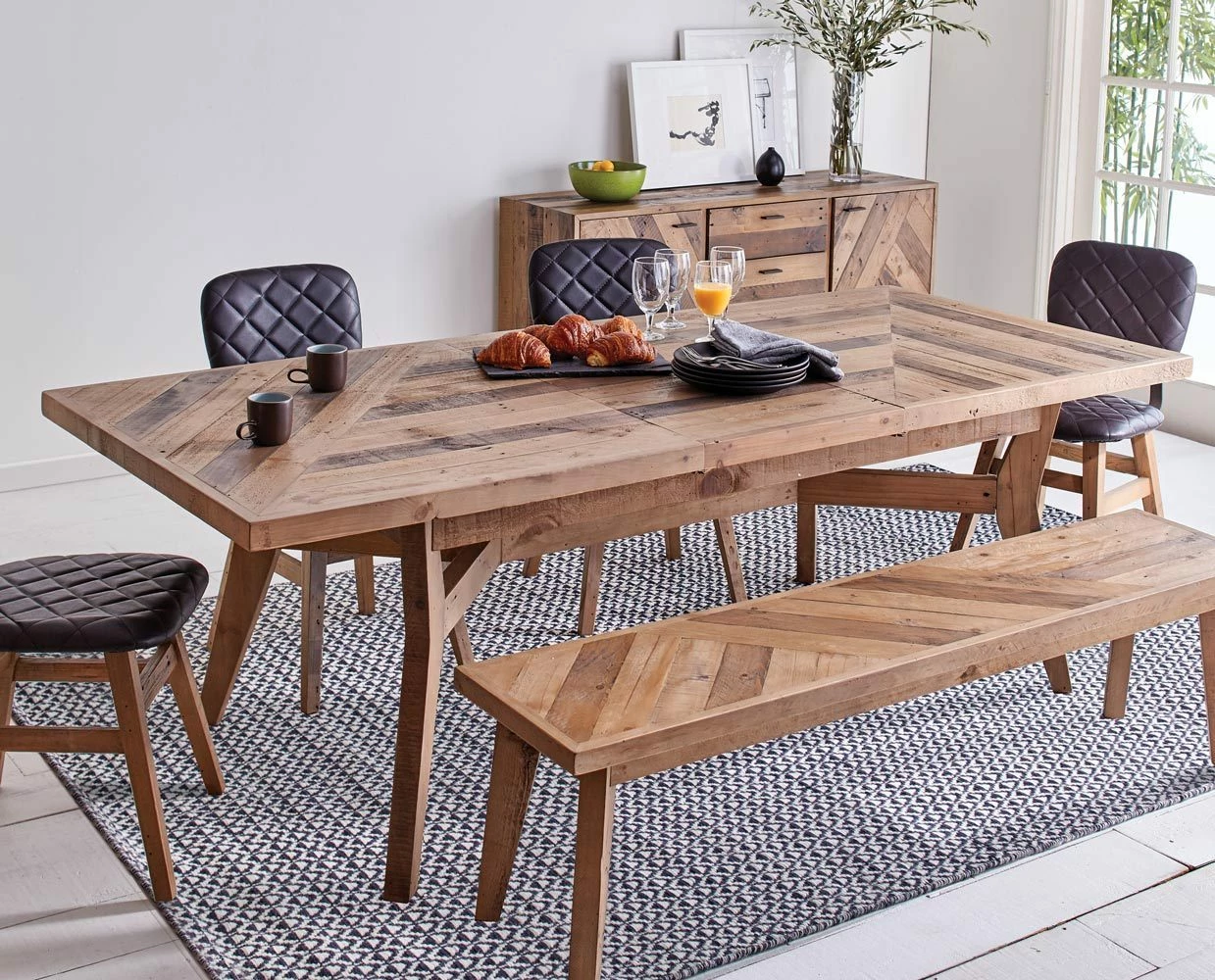 L30 Anselm Rug - Dark Blue 4 L30 Anselm Rug - Dark Blue - Image 4